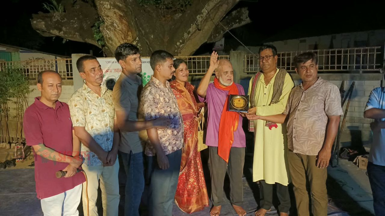দারিয়াপুরে সেলিম আল দীন নাট্যোৎসব: সংস্কৃতির আলোয় শেষ হলো চার দিনের আয়োজন
