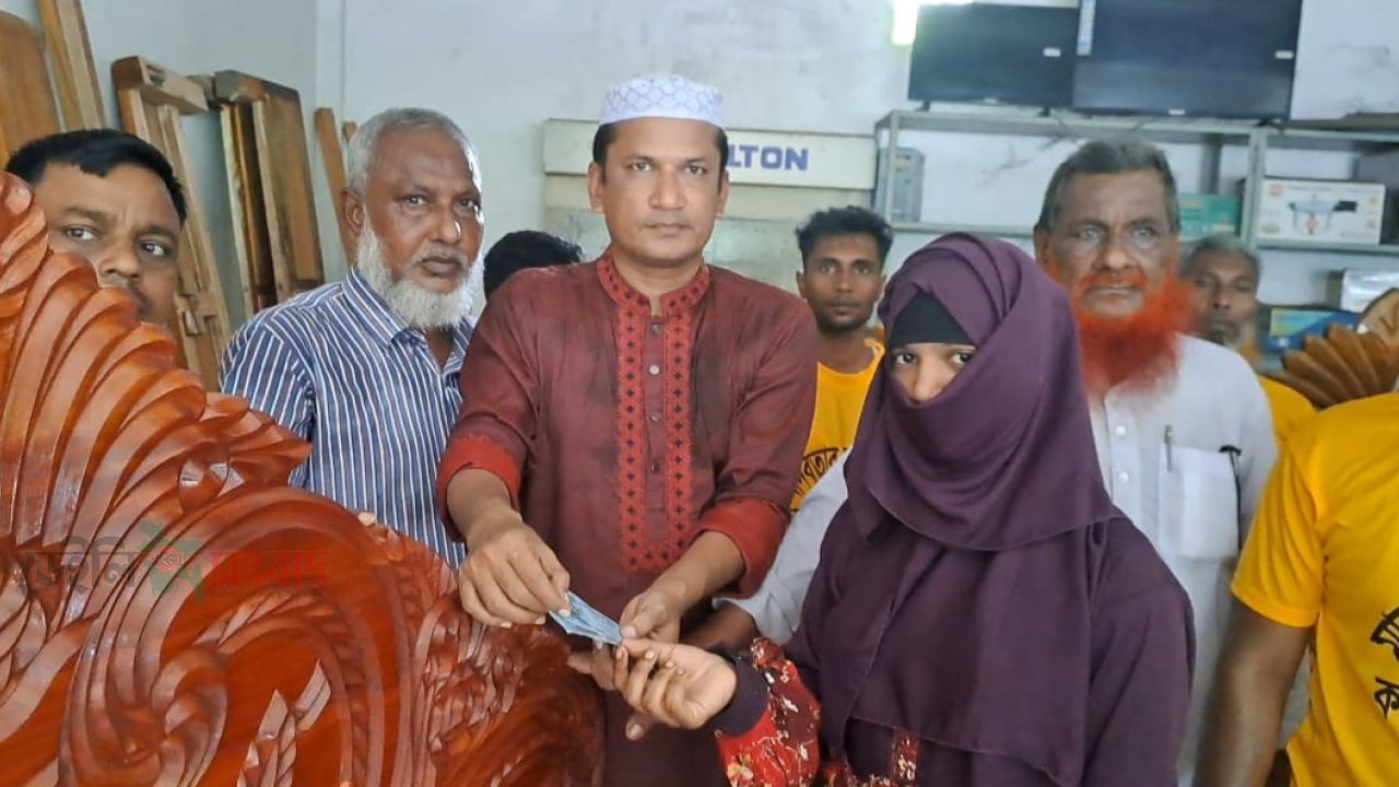 ২০০ টাকায় ৪০ হাজার টাকার আসবাবপত্র—এতিম মেয়ের বিয়েতে ‘মানবতার সদাই ঘর’-এর ব্যতিক্রমী উদ্যোগ