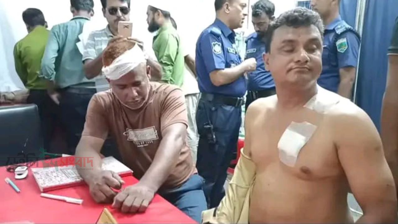 বদলগাছীতে উপজেলা বিএনপির প্রচার সম্পাদককে ছুরিঘাতে জখম করার অভিযোগ, বহিস্কৃত কৃষকদলের সম্পাদকের বিরুদ্ধে 