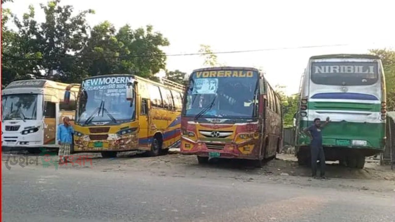 চুয়াডাঙ্গার সব রুটে বাস চলাচল বন্ধ, ভোগান্তিতে যাত্রীরা