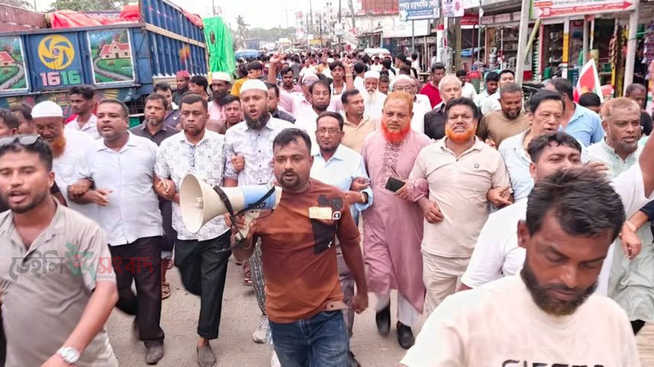 লালমাইয়ে বিএনপির ৪৮তম প্রতিষ্ঠাবার্ষিকী উপলক্ষে আনন্দ রেলি ও আলোচনা সভা অনুষ্ঠিত