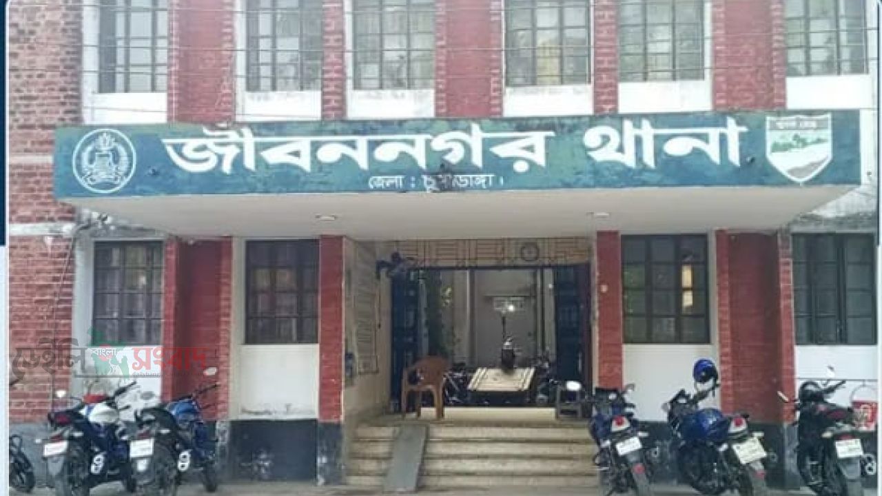 চুয়াডাঙ্গার উথলীতে দুর্গন্ধের সূত্র ধরে মিলল যুবকের অর্ধগলিত মরদেহ