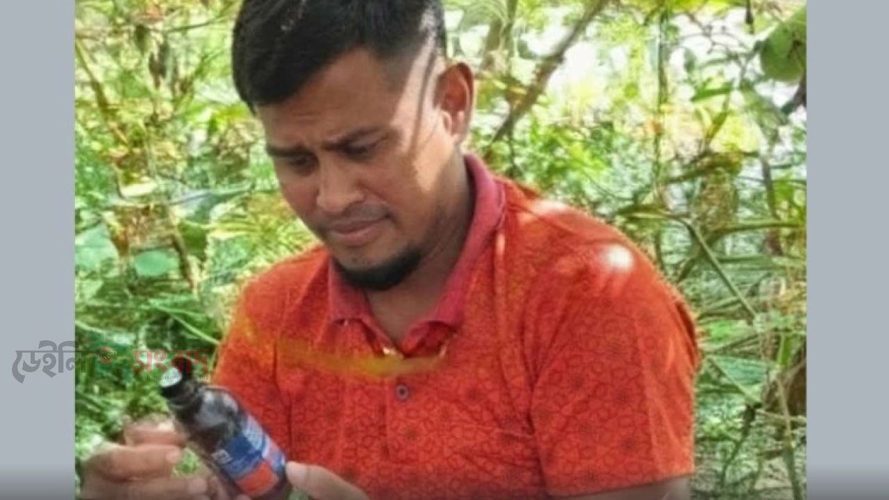 নারায়ণগঞ্জের সোনারগাঁ উপজেলার জামপুর ইউনিয়নের ৩নং ওয়ার্ড যুবদলের সাধারণ সম্পাদক মো. রমজান আলী ওরফে রমজান সরকারের মাদক সেবনের ছবি সামাজিক যোগাযোগমাধ্যমে ভাইরাল হয়েছে।