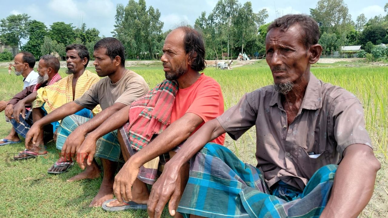 কুড়িগ্রামে কৃষি কর্মকর্তার মামলায় গ্রেফতার আতঙ্কে ঘরছাড়া কৃষক, ৮ দিন কারাভোগের পর দুই কৃষকের জামিন, মামলা প্রত্যাহারের দাবি
