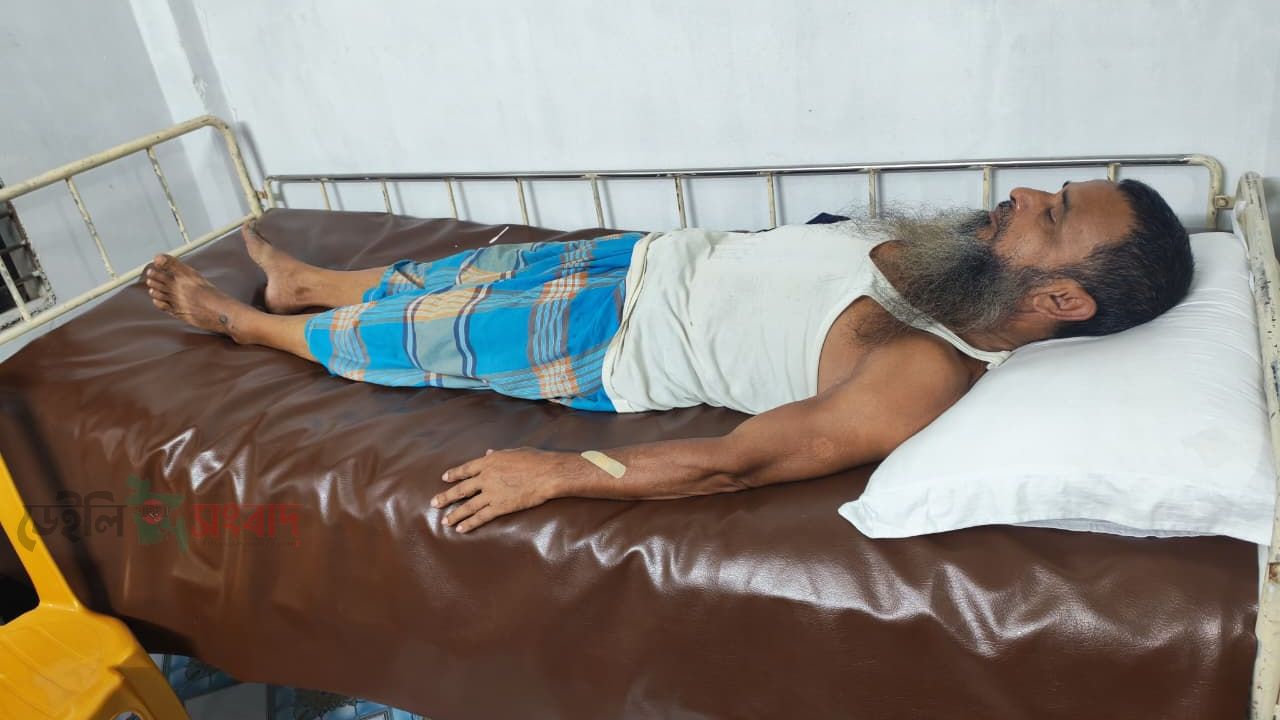 পৈতৃক জমি ও ‘রেওয়াজ বদল’ নিয়ে সরিষাবাড়ীতে হামলার অভিযোগ,আহত- ৪