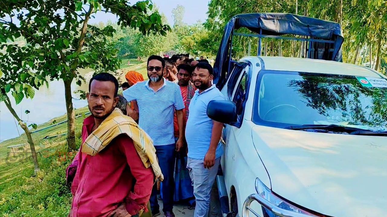 গোবিন্দগঞ্জে অবৈধ বালু উত্তোলন অভিযানে ৩টি শ্যালো মেশিন-পাইপ ও সরঞ্জাম  ধ্বংস 