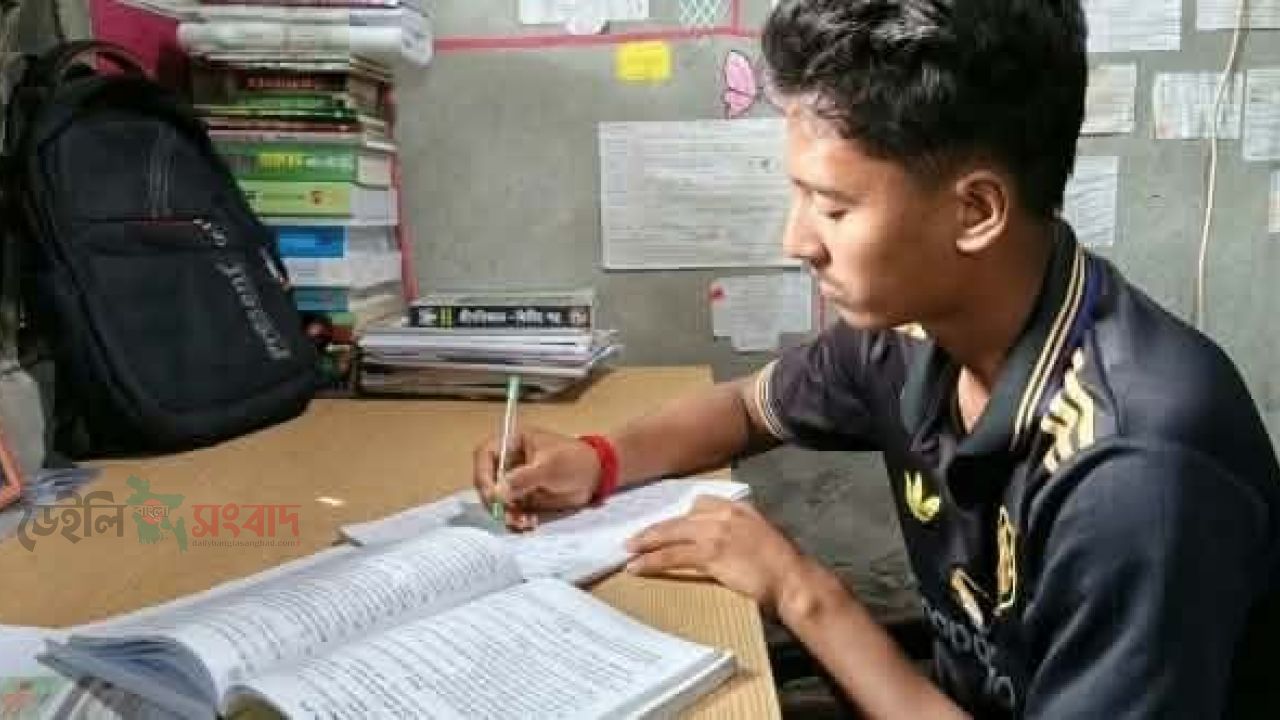 বুয়েট প্রকৌশলী হওয়ার স্বপ্নে বিভোর নীলফামারীর নিরব রায়
