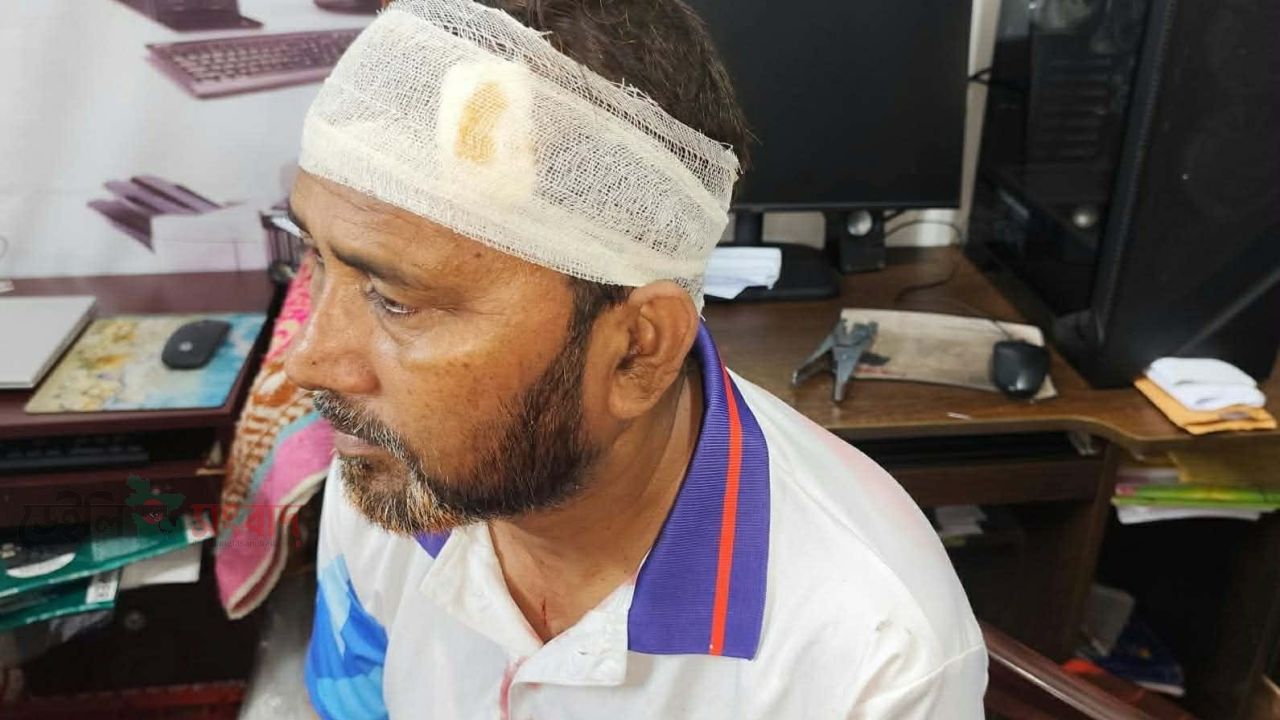 মানিকগঞ্জে সংবাদ কর্মীর উপর সন্ত্রাসী হামলা  বিএমএসএস হরিরামপুর উপজেলা শাখার তীব্র নিন্দা ও প্রতিবাদ।