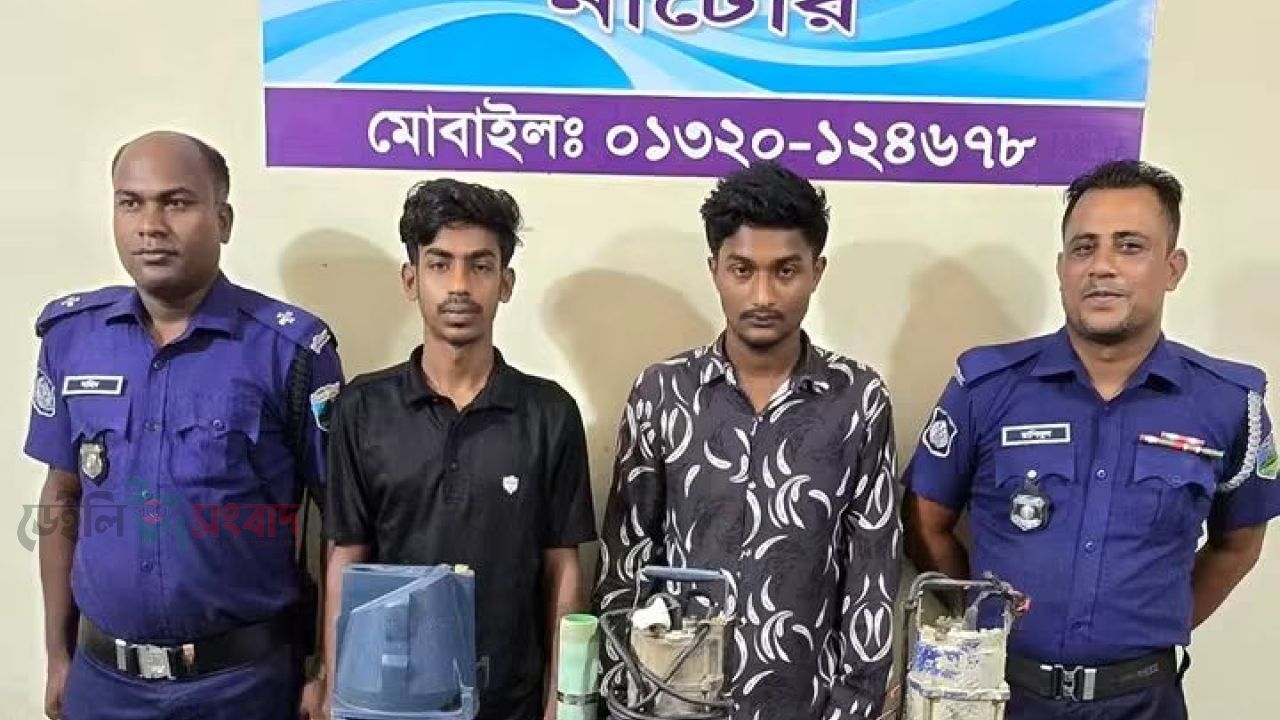 লালপুরে ইটভাটা থেকে চুরি হওয়া ৪টি পানির মোটর উদ্ধার, গ্রেপ্তার ২ 