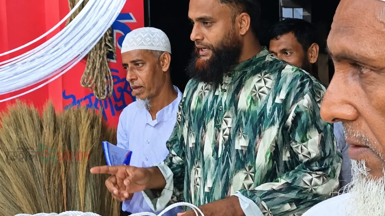 তোফায়েলনগরে ইসহাক সরকারের গণসংযোগ, মানুষের ইতিবাচক সাড়া