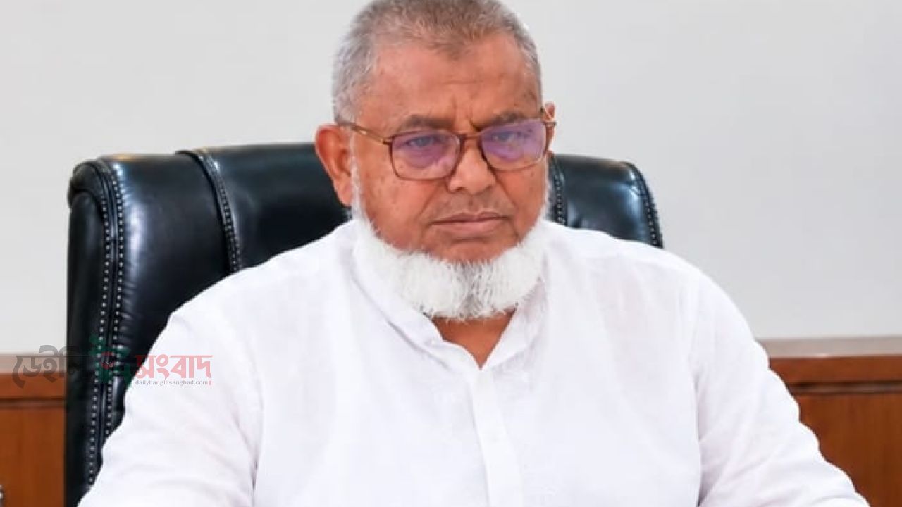জনসেবার অঙ্গীকার নিয়ে আবারও আজিমনগর চেয়ারম্যান পদে লড়তে চান-  মোঃ আলী আকবর খান। 