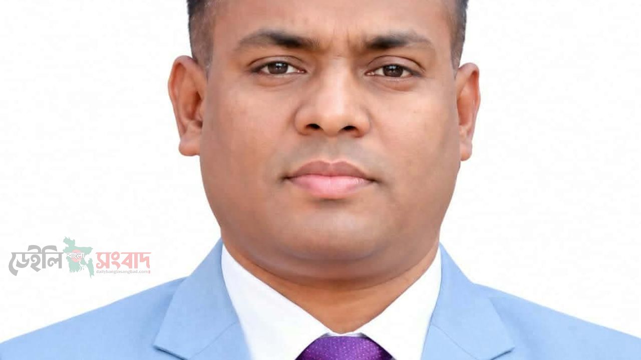 এমপির বক্তব্যের শেষে ইউএনওর হাততালি, নিজেকে দাবি করলেন বিএনপির লিডার। 