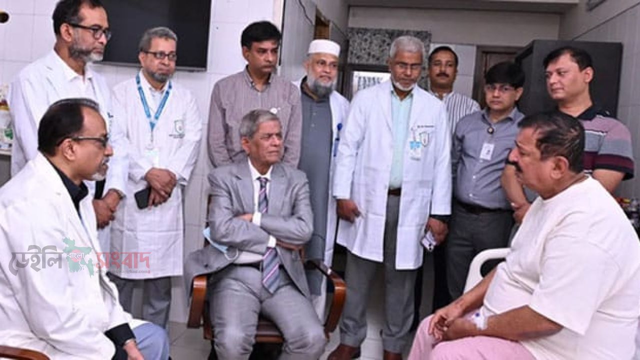 রাষ্ট্রপতি দেখতে গেলেন অসুস্থ ভূমিমন্ত্রীকে 