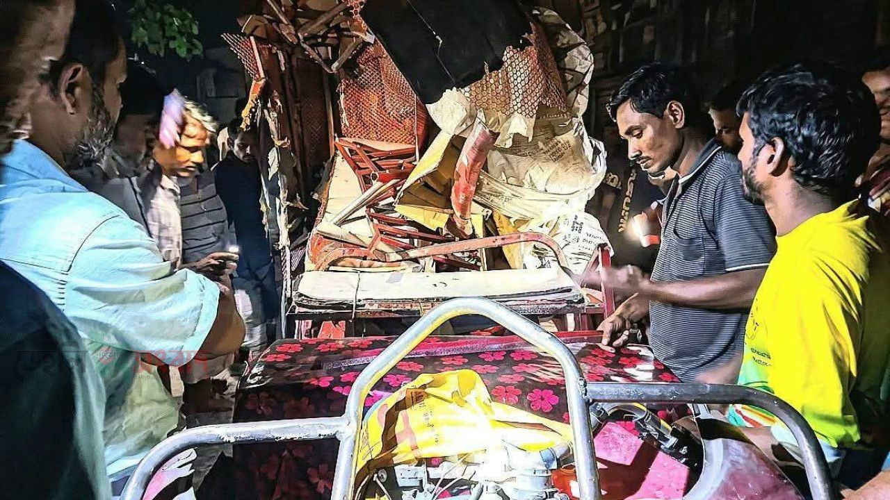 কুড়িগ্রামে কোচ-অটোরিকশা সংঘর্ষে শিশুর মৃত‌্যু, গুরুত্বর আহত-৩