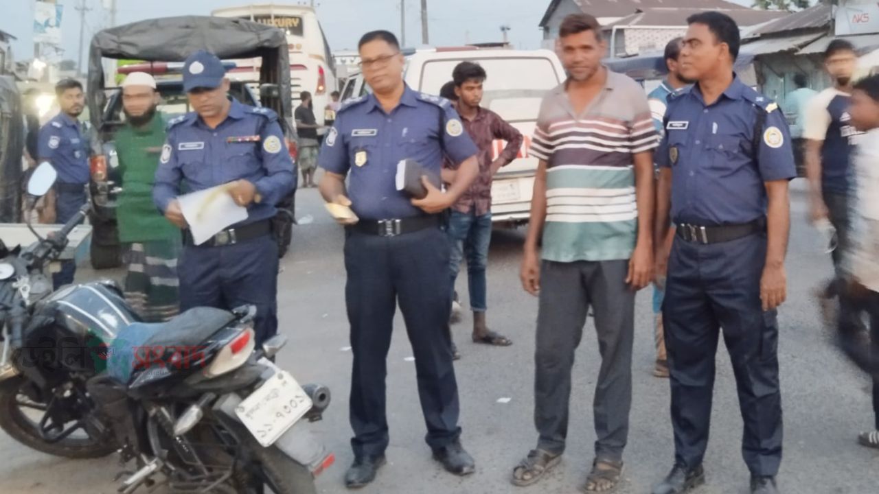 আমতলীতে দুই দিনে ১৫৩ যানবাহন তল্লাশি, ট্রাফিক আইনে ২২ মামলা