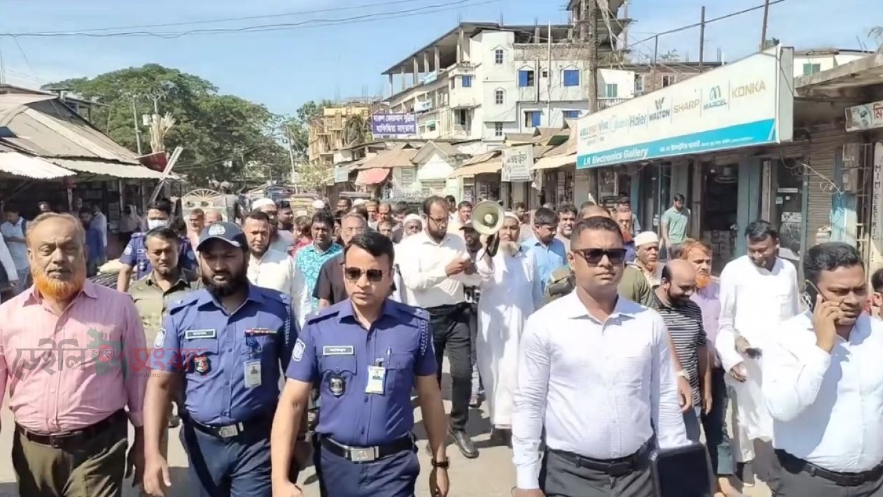 কচুয়ায় রহিমানগর বাজারের ফুটপাত দখলমুক্ত, অভিযান অব্যাহত থাকবে: ইউএনও
