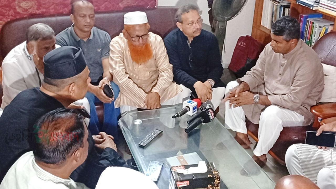 সাবেক ফ্লাইট লেফটেন্যান্ট তাহসিফের মৃত্যুতে শোকাহত পরিবারের পাশে এমপি এস এম জাহাঙ্গীর
